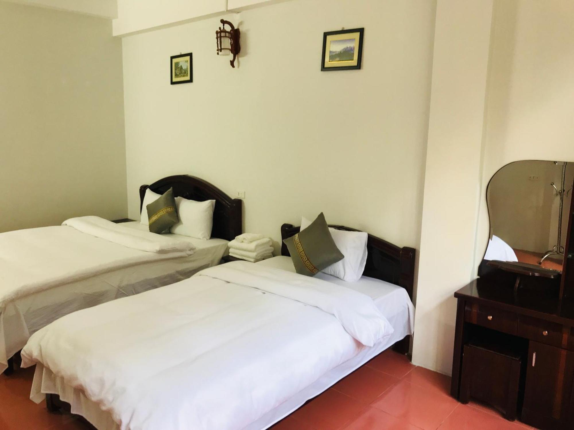 Anh Anh Hotel Bac Ha  Exterior photo