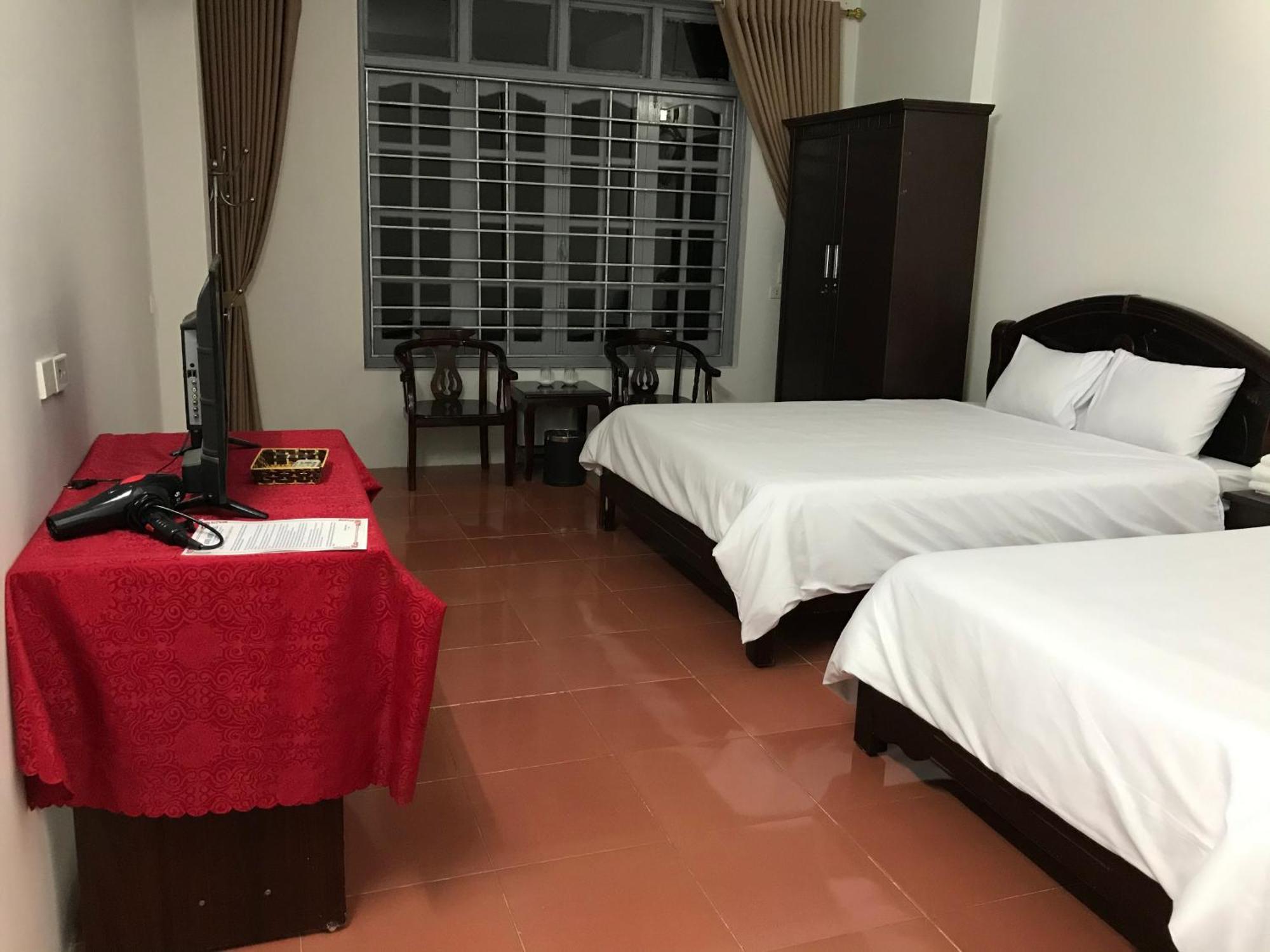Anh Anh Hotel Bac Ha  Exterior photo